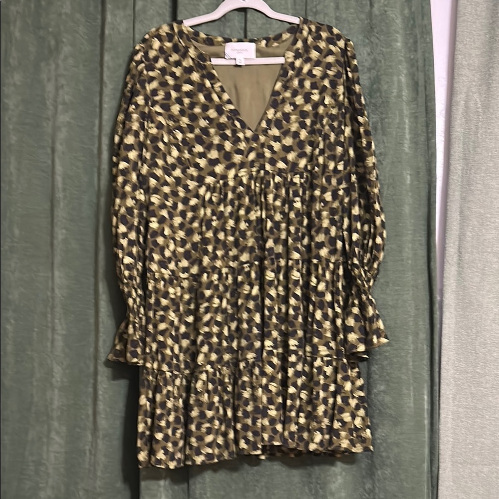 Pomander Place Black and Green Long Sleeve Mini Dress